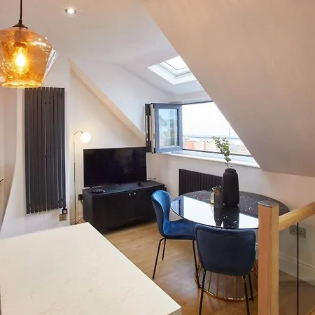 Host & - Burns Yard *