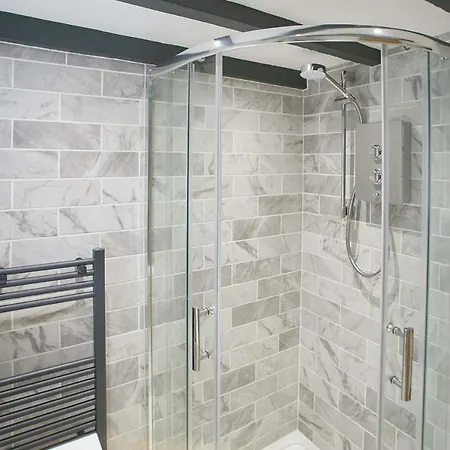 Host & - Burns Yard * 惠特比