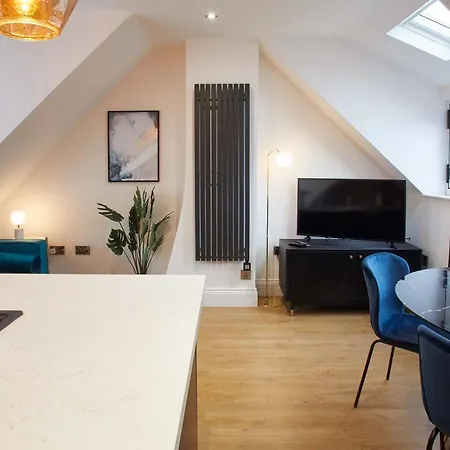 Host & - Burns Yard *