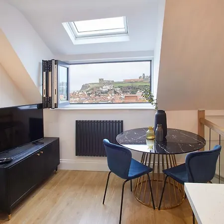 Host & - Burns Yard Appartement